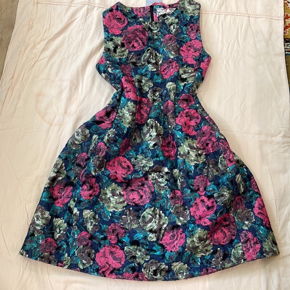 ModCloth Pink Martini The Bonnie dress, NWT, size M. - Picture 6 of 16